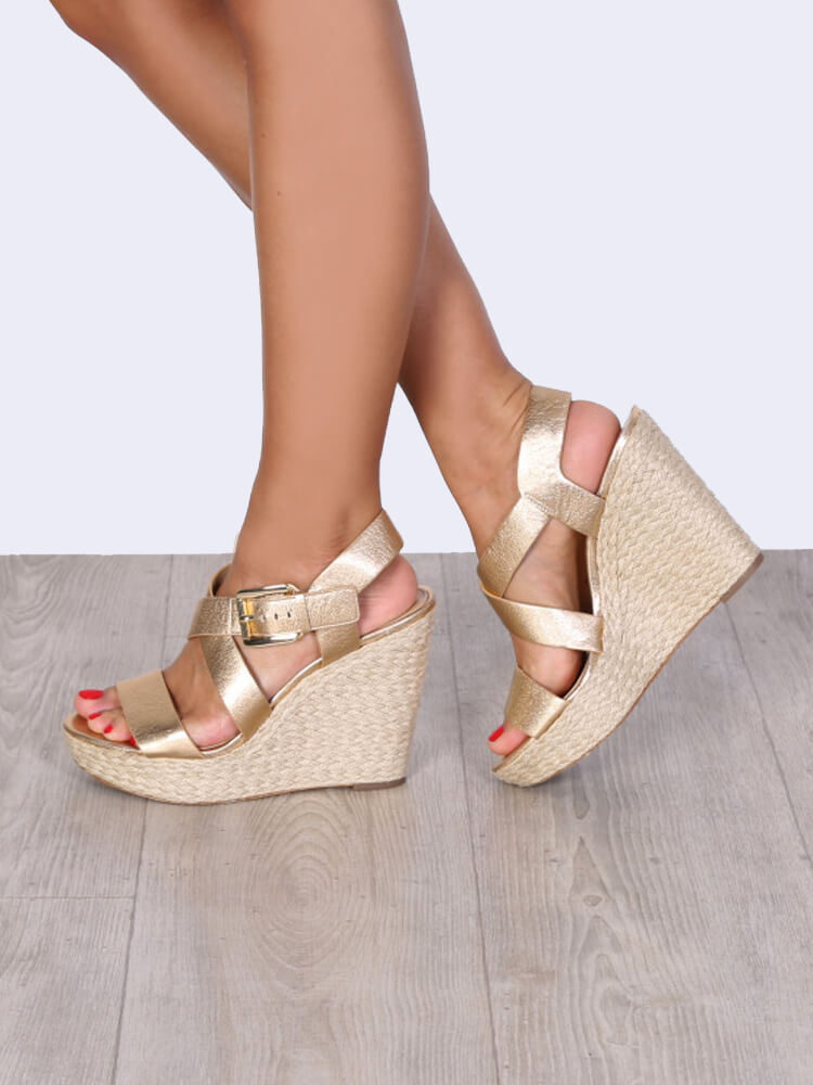 Michael kors hot sale gold wedges