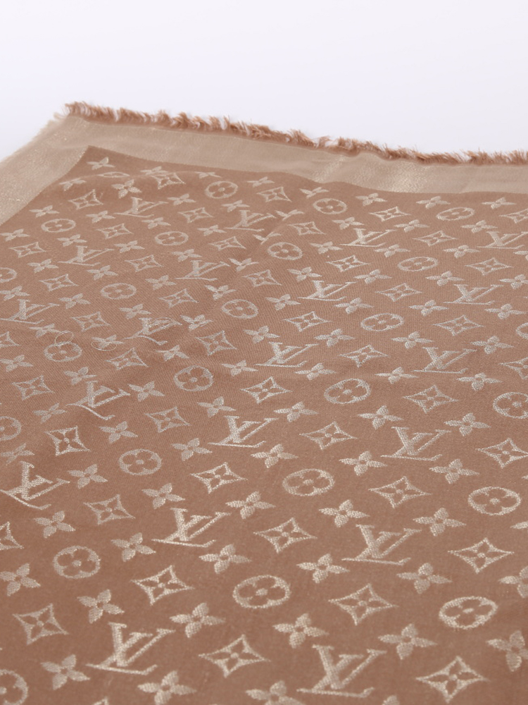 Louis Vuitton M74026 Lurex Shine Monogram Shawl Scarf, White - Buy Online -  34614513