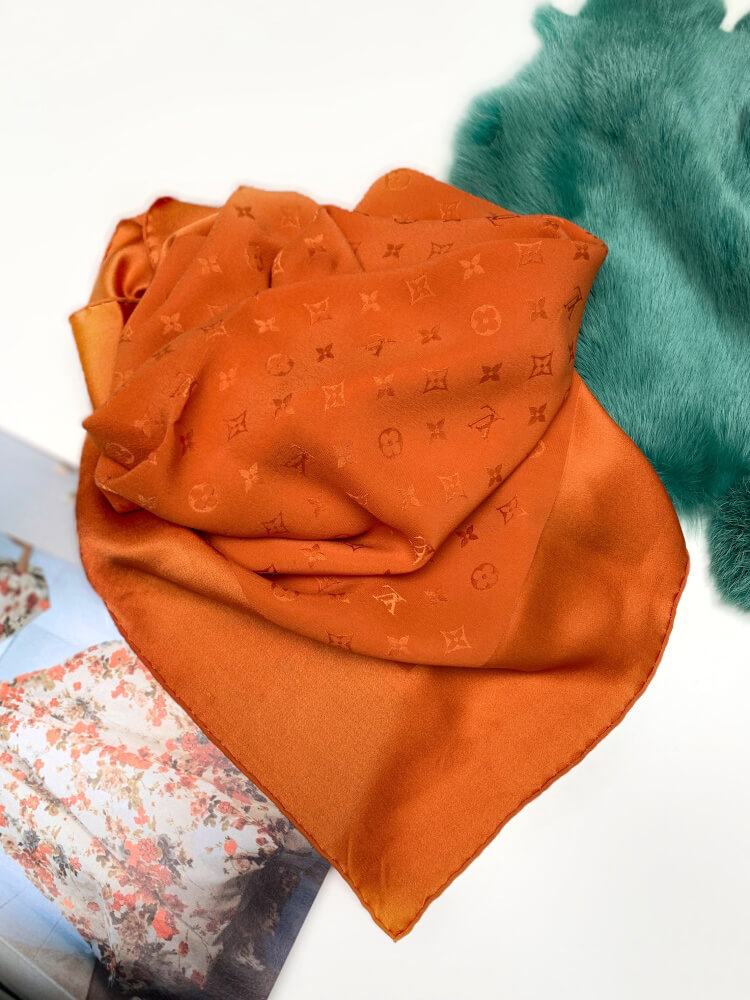 Louis Vuitton Voyage brown white orange scarf - foulard at 1stDibs