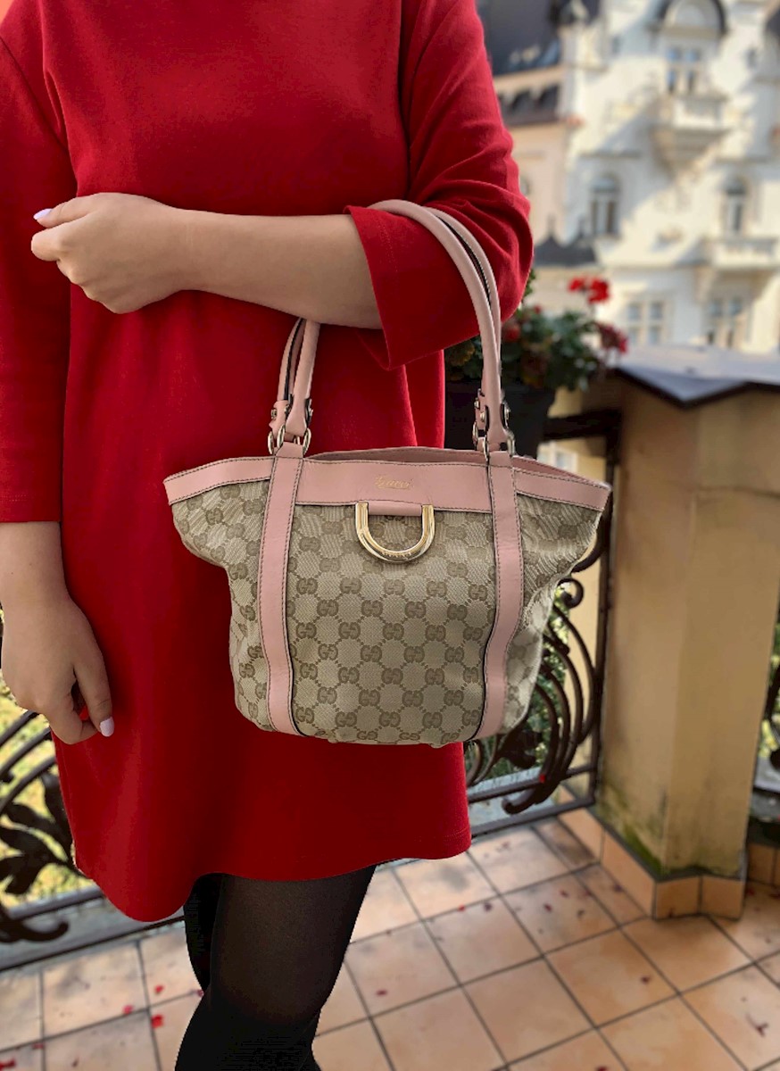 Gucci D Ring Leather Trim GG Canvas Bag Pink www.luxurybags.cz