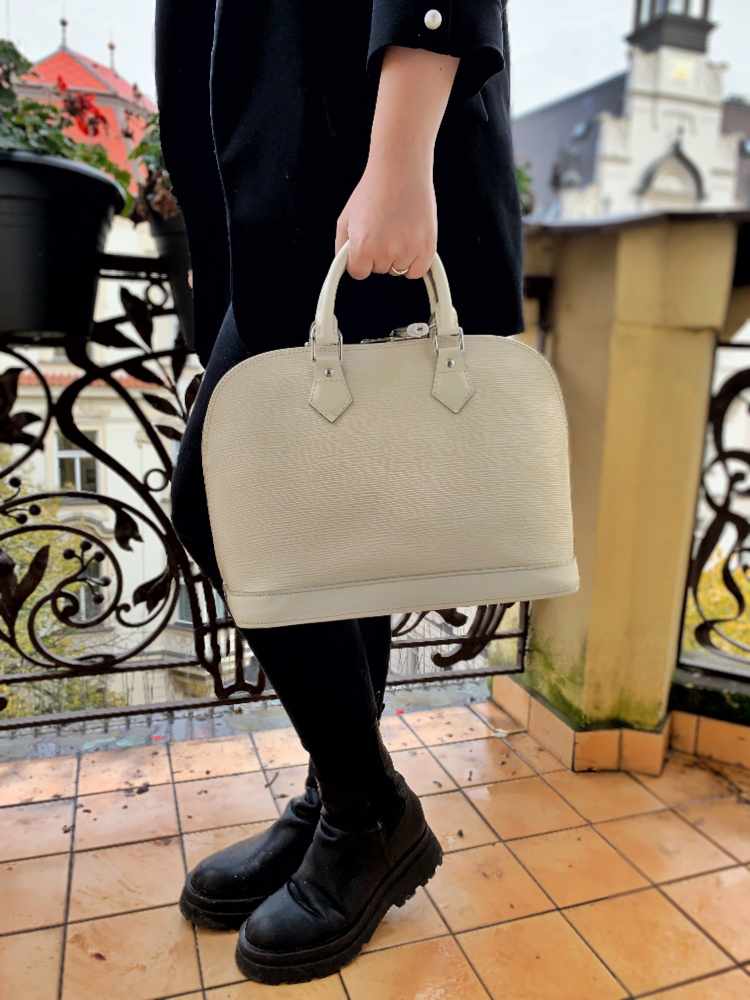 Louis Vuitton - Alma PM Epi Leather Ivory