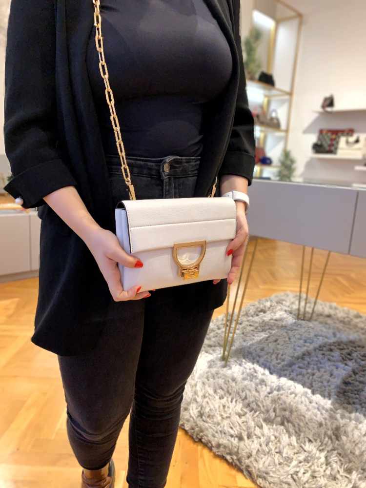 Coccinelle best sale arlettis crossbody