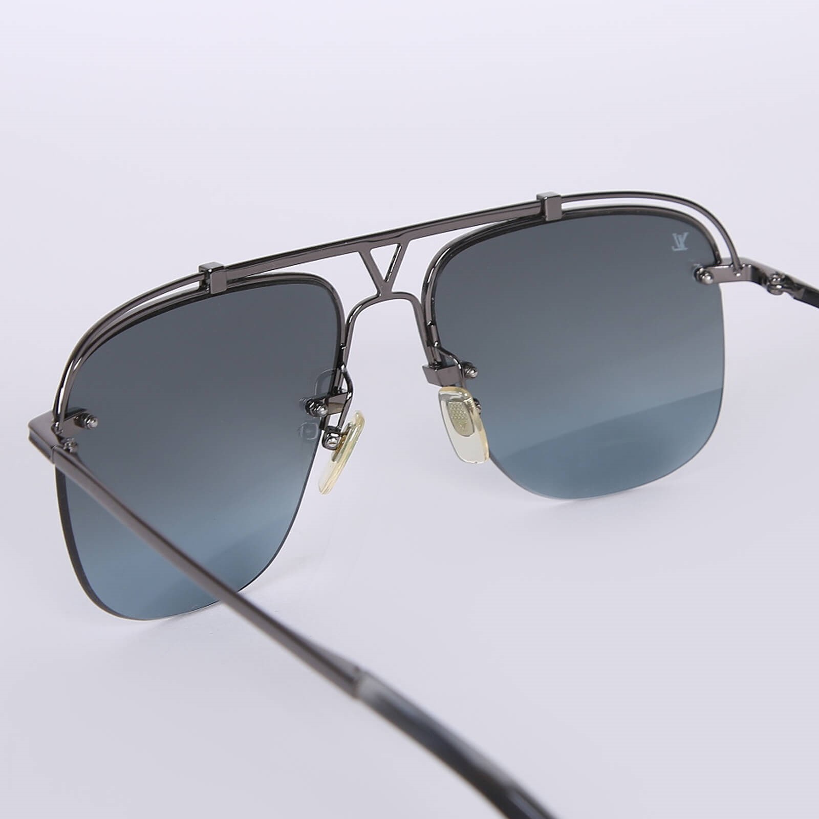 Lv boarding hot sale sunglasses